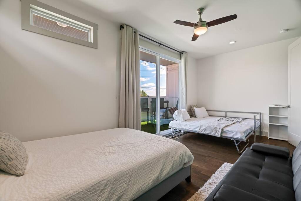 King Bed, Balcony, Covered Patio & Firepit! 8 Minutes From Broadway Nashville Buitenkant foto
