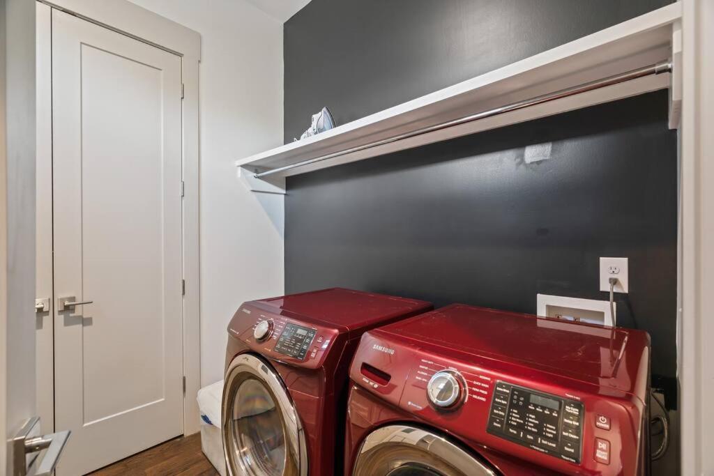 King Bed, Balcony, Covered Patio & Firepit! 8 Minutes From Broadway Nashville Buitenkant foto