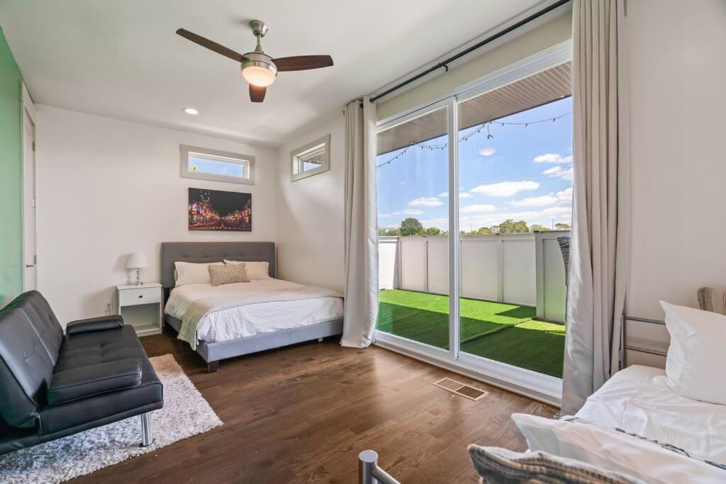 King Bed, Balcony, Covered Patio & Firepit! 8 Minutes From Broadway Nashville Buitenkant foto